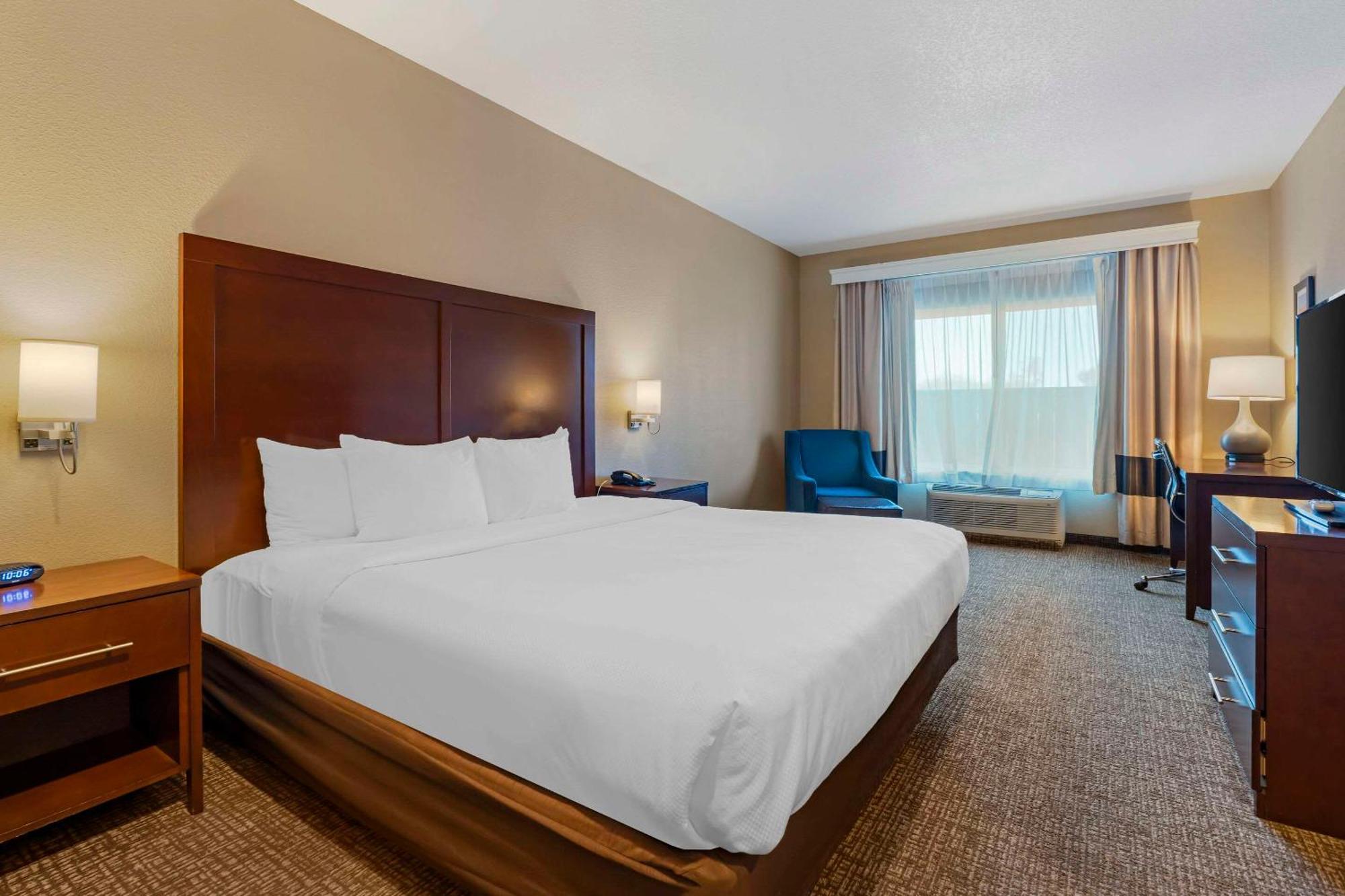 Comfort Inn Lathrop Stockton Airport Bagian luar foto