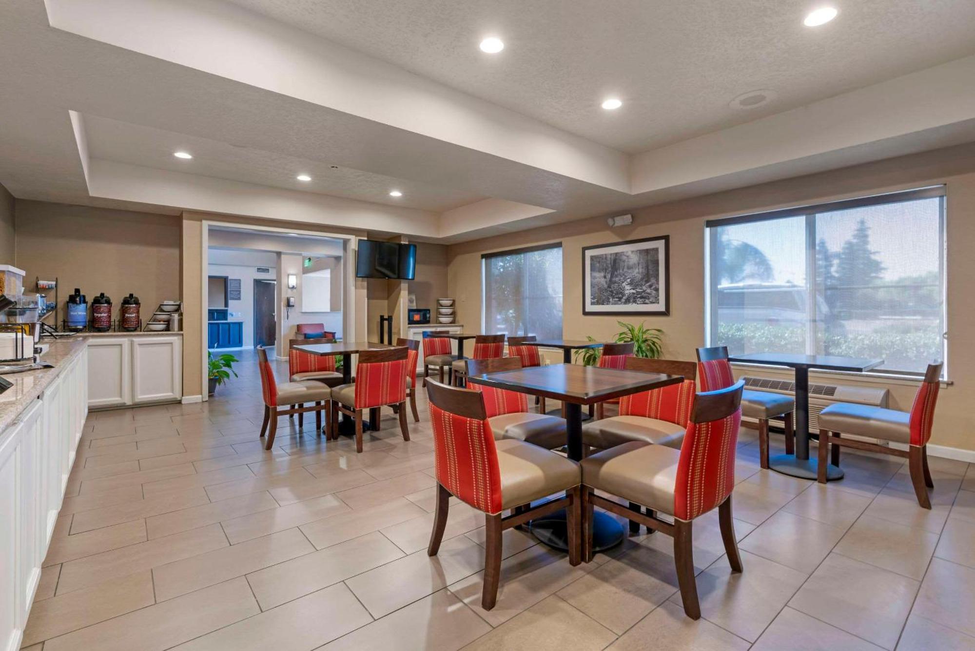 Comfort Inn Lathrop Stockton Airport Bagian luar foto