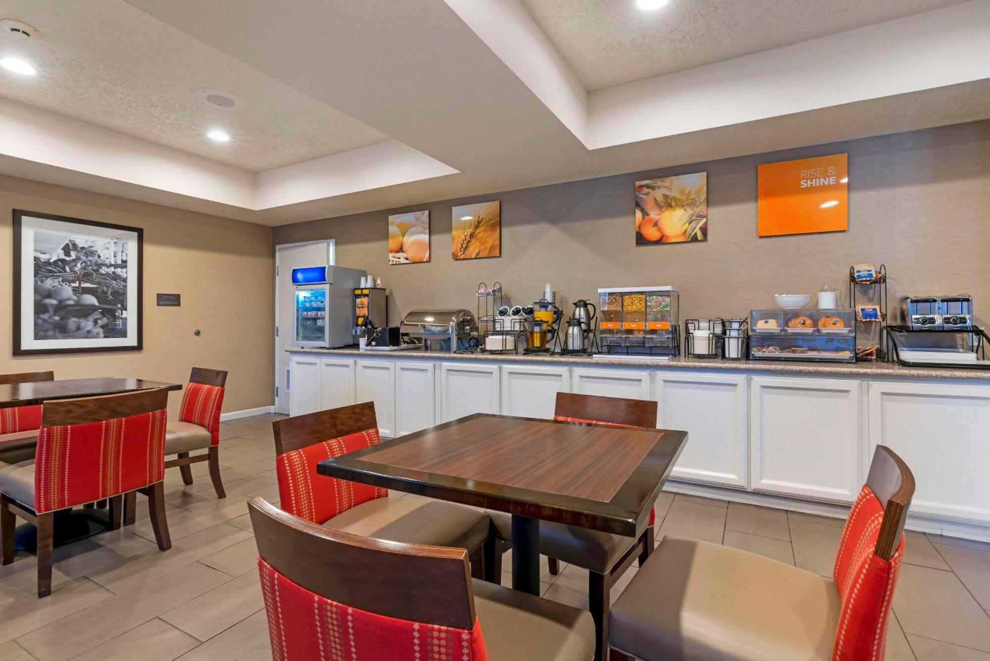 Comfort Inn Lathrop Stockton Airport Bagian luar foto