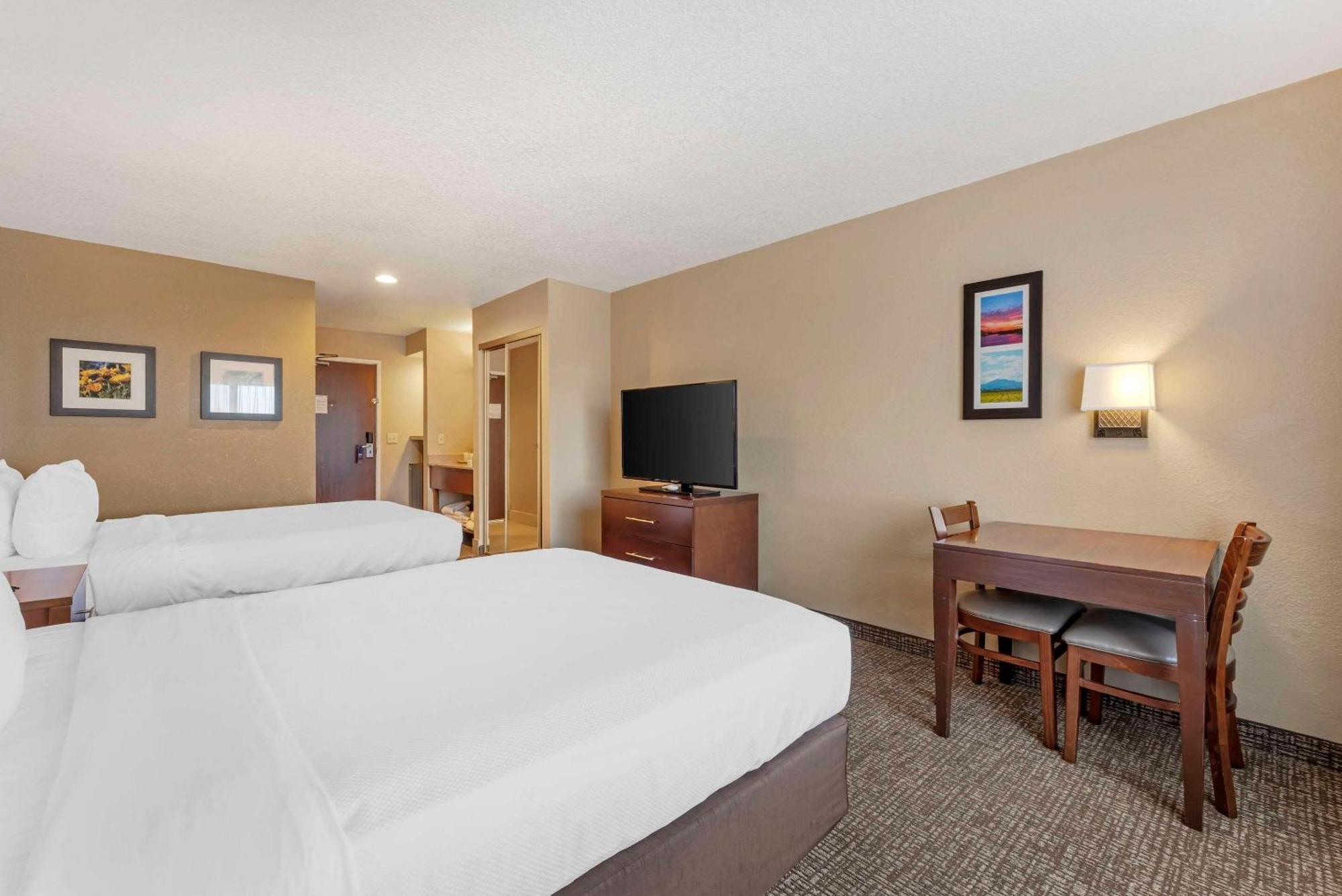 Comfort Inn Lathrop Stockton Airport Bagian luar foto