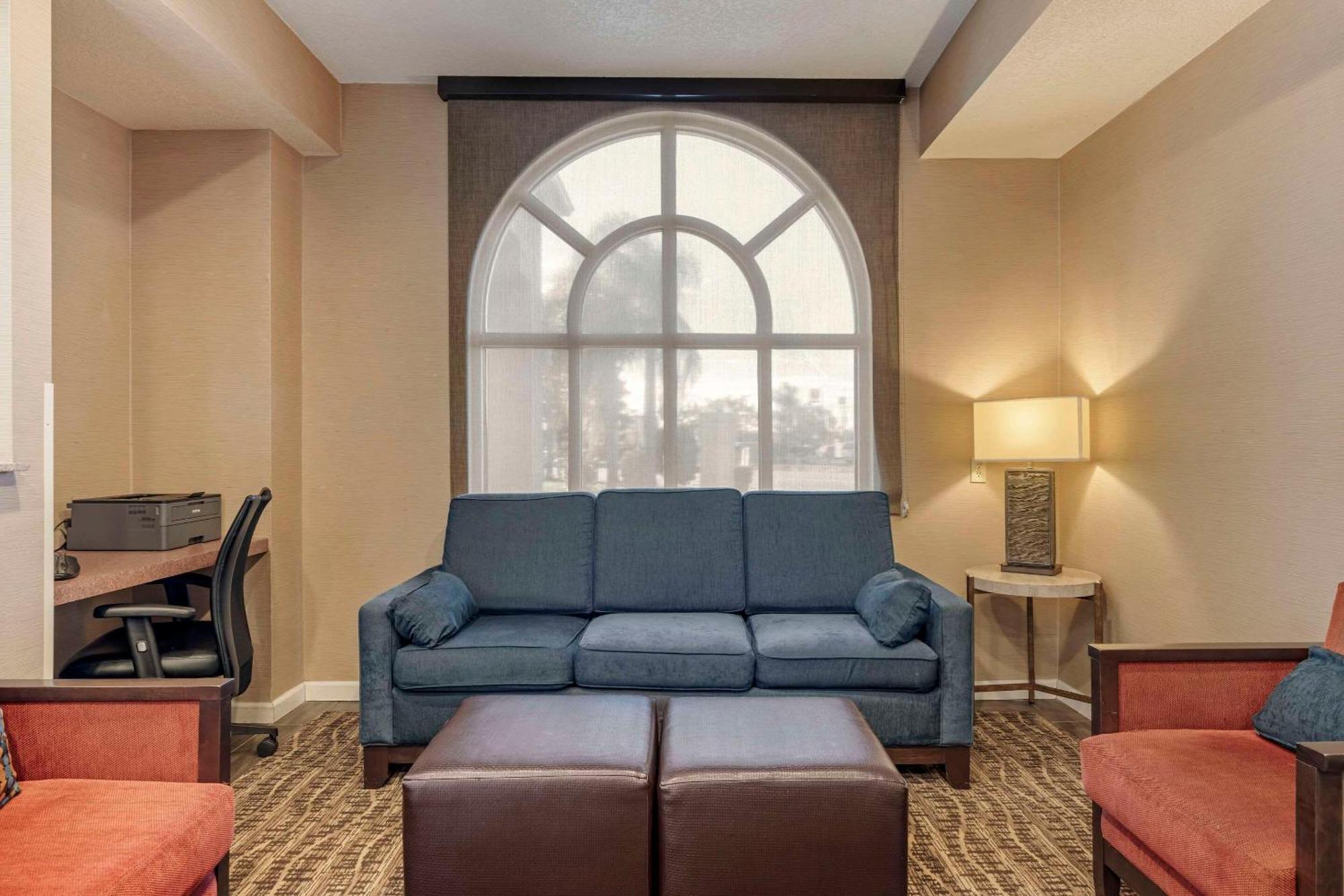 Comfort Inn Lathrop Stockton Airport Bagian luar foto